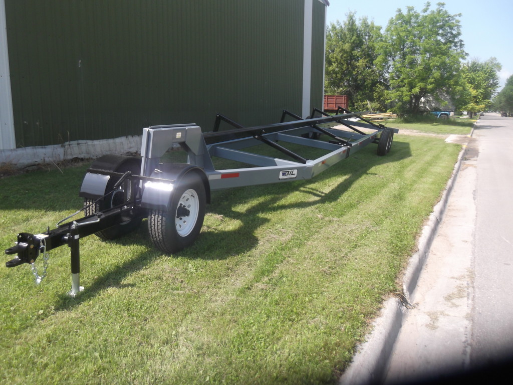 Combine Header Trailers Built B.I.L Tough, built B.I.L. Right.